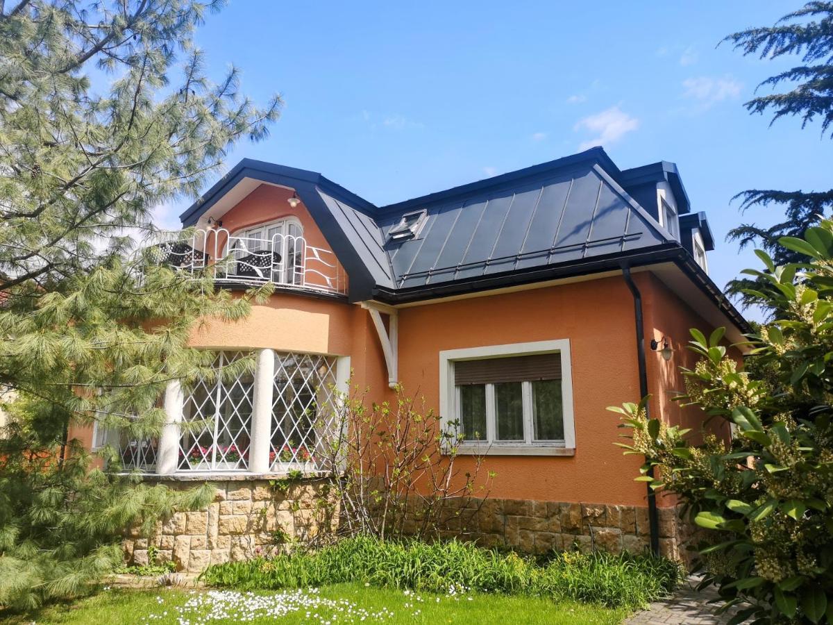 Kikelet Villa Dunakeszi Exterior foto