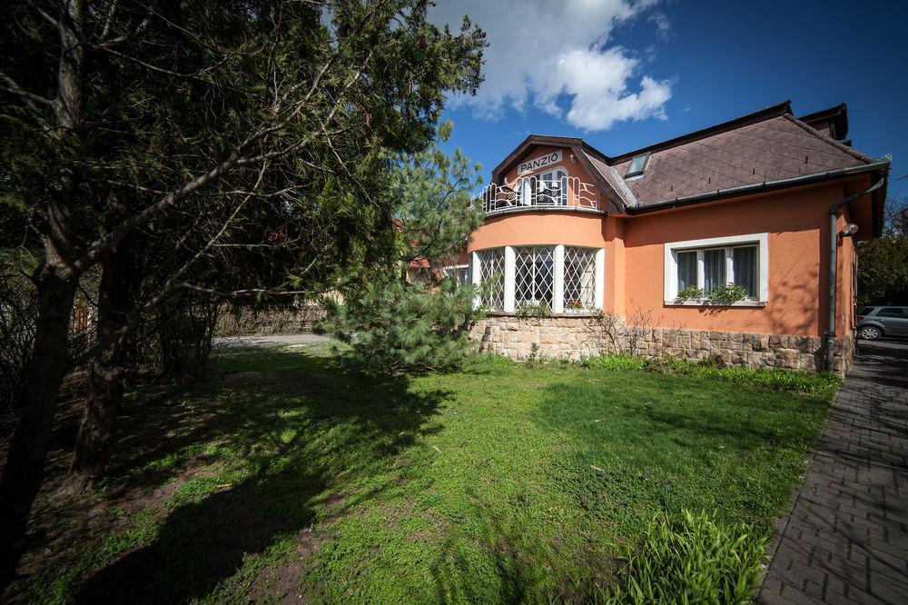 Kikelet Villa Dunakeszi Exterior foto